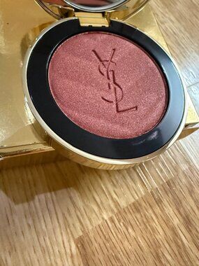 Yves Saint Laurent  blush   Color: 12 Honeymoon - caramel shimmer 0.12 oz